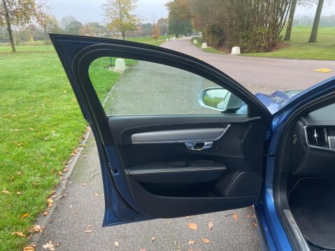 Volvo S90 2.0h T8 Twin Engine 10.4kWh R-Design Pro Auto AWD Euro 6 (s/s) 4dr 24