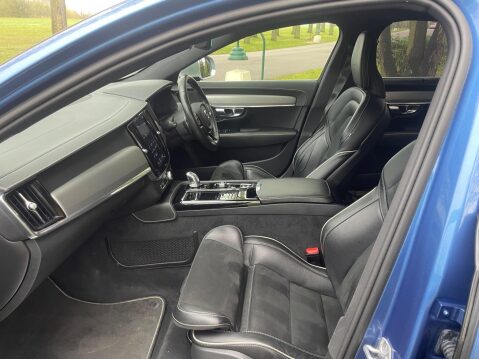 Volvo S90 2.0h T8 Twin Engine 10.4kWh R-Design Pro Auto AWD Euro 6 (s/s) 4dr 25