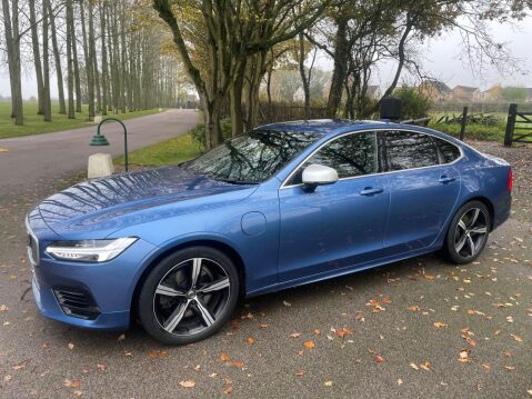 Volvo S90 2.0h T8 Twin Engine 10.4kWh R-Design Pro Auto AWD Euro 6 (s/s) 4dr 17