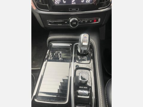 Volvo S90 2.0h T8 Twin Engine 10.4kWh R-Design Pro Auto AWD Euro 6 (s/s) 4dr 27