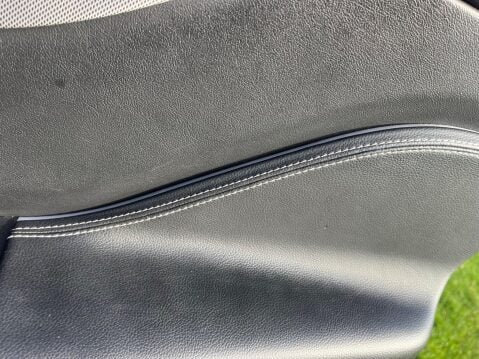 Jaguar F-Pace 2.0 D180 Chequered Flag Auto AWD Euro 6 (s/s) 5dr 51