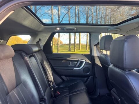 Land Rover Discovery Sport 2.0 TD4 HSE Auto 4WD Euro 6 (s/s) 5dr 36