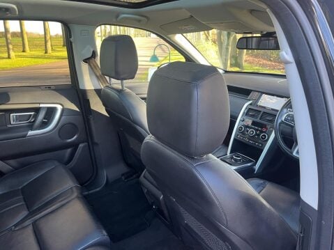Land Rover Discovery Sport 2.0 TD4 HSE Auto 4WD Euro 6 (s/s) 5dr 37
