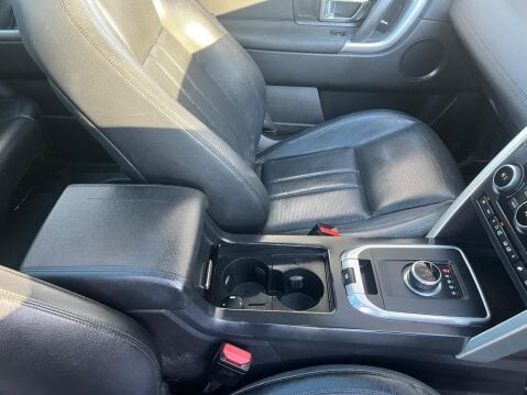 Land Rover Discovery Sport 2.0 TD4 HSE Auto 4WD Euro 6 (s/s) 5dr 27