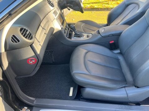 Mercedes-Benz CLK 3.2 CLK320 Avantgarde Cabriolet 2dr 26
