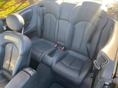 Mercedes-Benz CLK 3.2 CLK320 Avantgarde Cabriolet 2dr 30