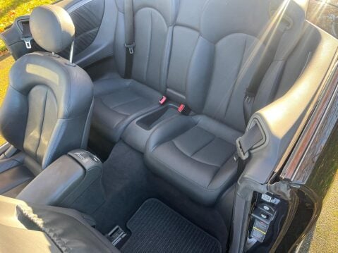Mercedes-Benz CLK 3.2 CLK320 Avantgarde Cabriolet 2dr 28