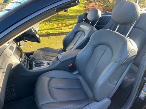 Mercedes-Benz CLK 3.2 CLK320 Avantgarde Cabriolet 2dr 27