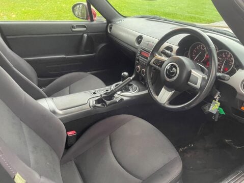 Mazda MX-5 2.0i SE Euro 4 2dr 21