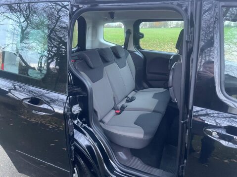 Ford Tourneo Courier 1.0 EcoBoost Zetec Euro 6 5dr 23