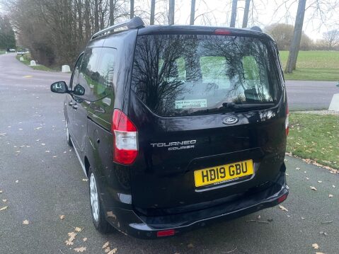 Ford Tourneo Courier 1.0 EcoBoost Zetec Euro 6 5dr 11