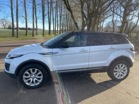Land Rover Range Rover Evoque 2.0 eD4 SE FWD Euro 6 (s/s) 5dr 12
