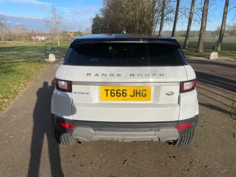Land Rover Range Rover Evoque 2.0 eD4 SE FWD Euro 6 (s/s) 5dr 10
