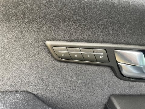 Land Rover Range Rover Evoque 2.0 eD4 SE FWD Euro 6 (s/s) 5dr 26