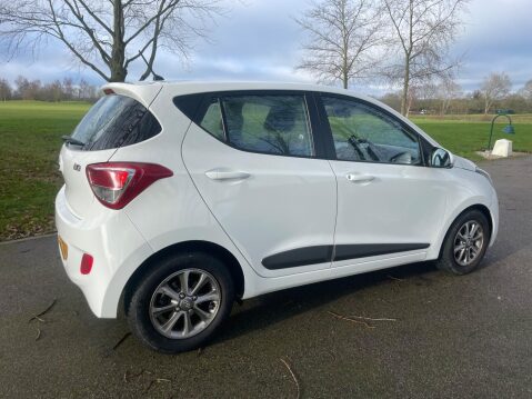 Hyundai i10 1.0 Blue Drive Premium Euro 6 (s/s) 5dr 5
