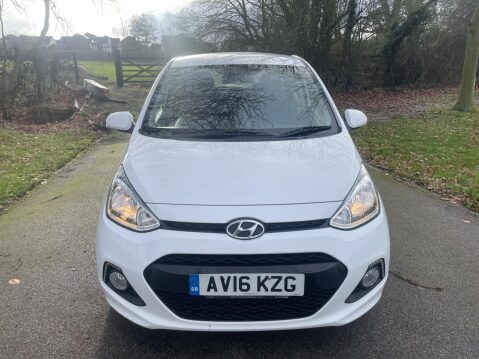Hyundai i10 1.0 Blue Drive Premium Euro 6 (s/s) 5dr 17