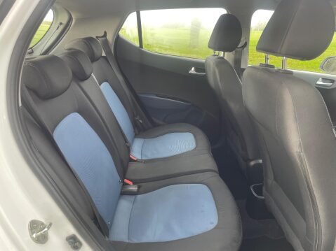 Hyundai i10 1.0 Blue Drive Premium Euro 6 (s/s) 5dr 19