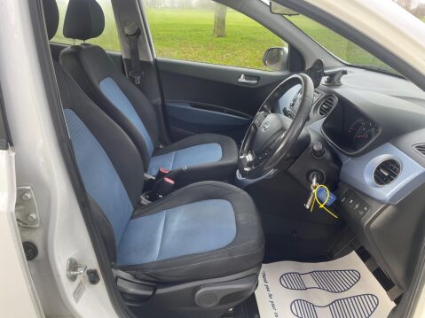 Hyundai i10 1.0 Blue Drive Premium Euro 6 (s/s) 5dr 15