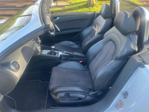 Audi TT 2.0 TDI S line Roadster quattro Euro 5 2dr 33