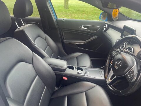 Mercedes-Benz GLA 2.1 GLA200 CDI Sport 7G-DCT Euro 6 (s/s) 5dr 23