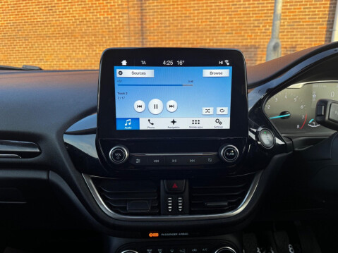 Ford Fiesta 1.0T EcoBoost Titanium Euro 6 (s/s) 3dr 18