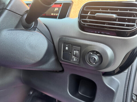 Citroen C4 Cactus 1.2 PureTech Flair EAT6 Euro 6 (s/s) 5dr 33