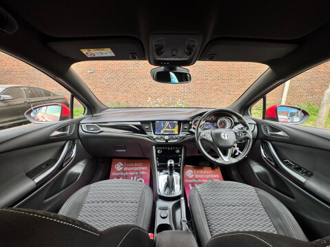 Vauxhall Astra 1.4i Turbo SRi Nav Auto Euro 6 (s/s) 5dr 3