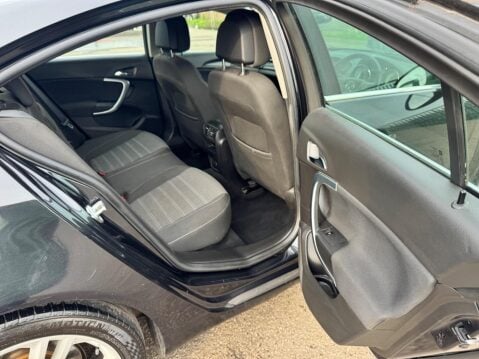 Vauxhall Insignia 2.0 CDTi ecoFLEX SRi Euro 5 5dr 19