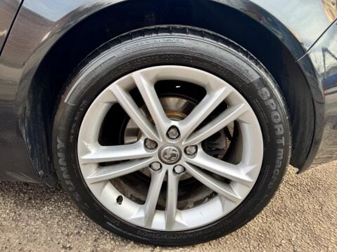 Vauxhall Insignia 2.0 CDTi ecoFLEX SRi Euro 5 5dr 22