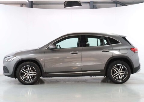 Mercedes-Benz GLA 1.3 GLA 200 Sport Auto 5dr 4