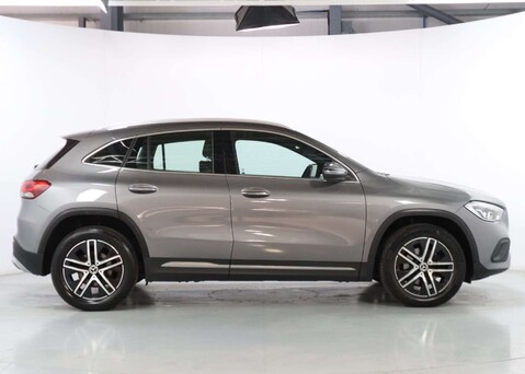 Mercedes-Benz GLA 1.3 GLA 200 Sport Auto 5dr 8