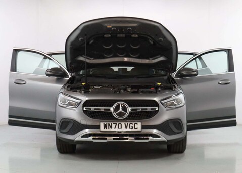 Mercedes-Benz GLA 1.3 GLA 200 Sport Auto 5dr 43