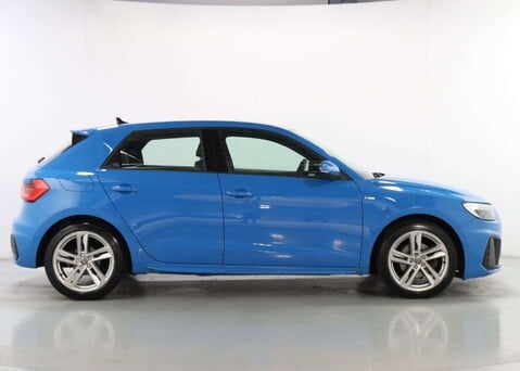 Audi A1 1.0 A1 Sportback 30 TFSI S Line 5dr 8