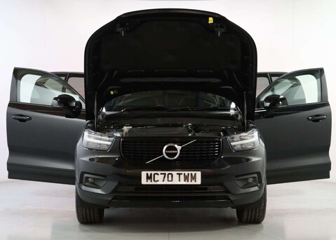 Volvo XC40 2.0 XC40 R-Design Pro B4 MHEV Auto 5dr 46