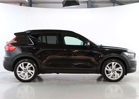 Volvo XC40 2.0 XC40 R-Design Pro B4 MHEV Auto 5dr 8