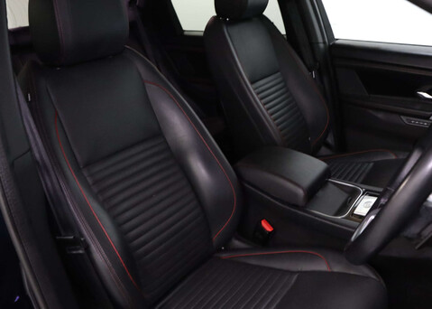 Land Rover Discovery Sport 2.0 Discovery Sport R-Dynamic HSE Auto 4WD 5dr 33