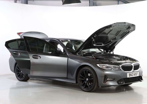 BMW 3 Series 2.0 320I Sport Auto 4dr 40