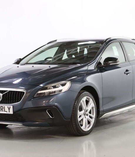 Volvo V40 2.0 V40 Cross Country Professional T3 5dr