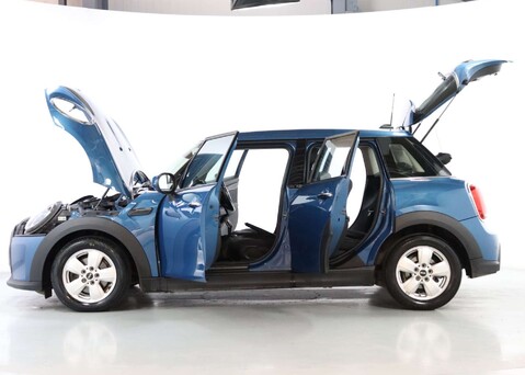 Mini Hatch 1.5 Cooper Classic Auto 5dr 44