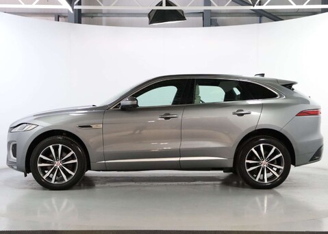 Jaguar F-Pace 2.0 F-PACE R-Dynamic SE D MHEV AWD Auto 4WD 5dr 4