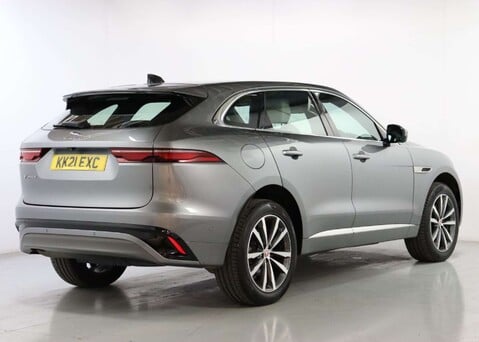 Jaguar F-Pace 2.0 F-PACE R-Dynamic SE D MHEV AWD Auto 4WD 5dr 7