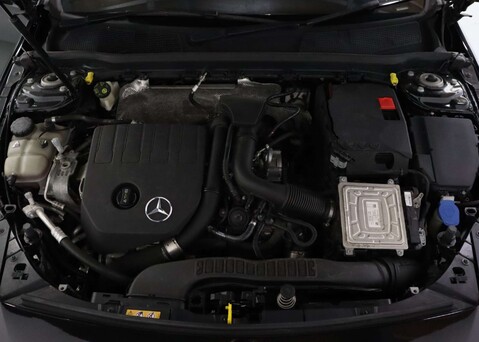 Mercedes-Benz A Class 1.3 A 200 AMG Line Exeutive Auto 5dr 41