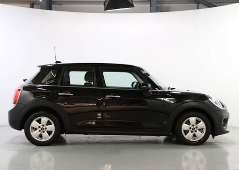 Mini Hatch 1.5 Cooper Classic Auto 5dr 8