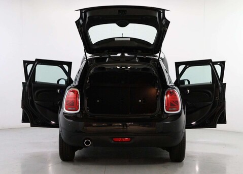 Mini Hatch 1.5 Cooper Classic Auto 5dr 42