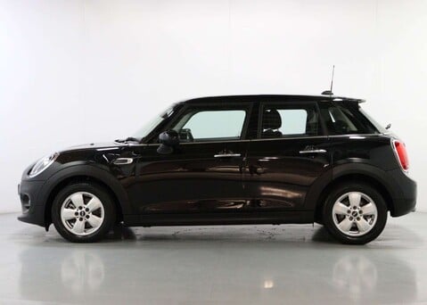 Mini Hatch 1.5 Cooper Classic Auto 5dr 4