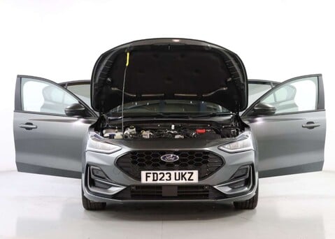 Ford Focus 1.0 Focus ST-Line 5dr 40