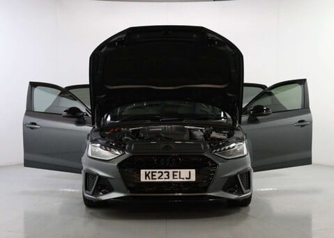 Audi A4 2.0 A4 Black Edition 35 TFSI MHEV Semi-Auto 4dr 39