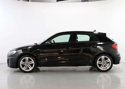 Audi A1 1.0 A1 Sportback 25 TFSI S Line Semi-Auto 5dr 4