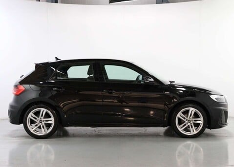 Audi A1 1.0 A1 Sportback 25 TFSI S Line Semi-Auto 5dr 8