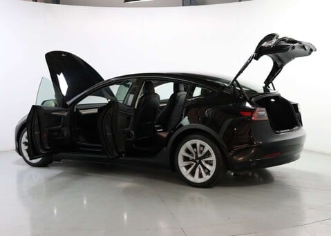 Tesla Model 3 Model 3 Long Range AWD 4WD 4dr 40